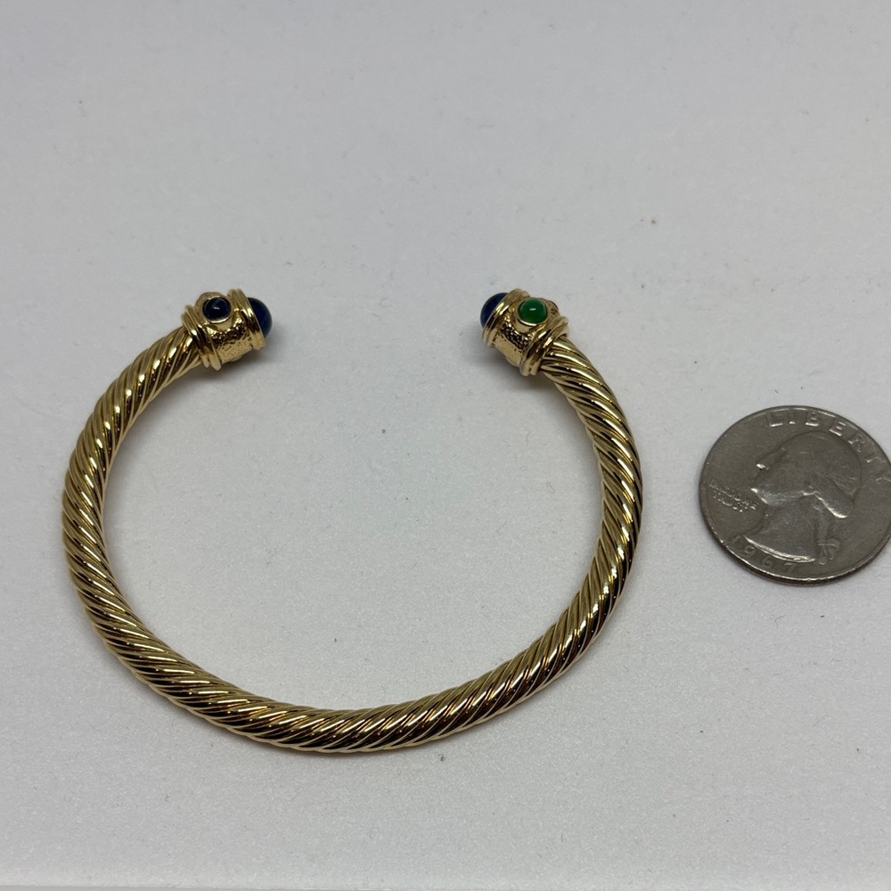 Elegant Gold-Toned Twisted Bangle with Multicolor Cabochon ‘Jewels’ - Picture 12 of 13